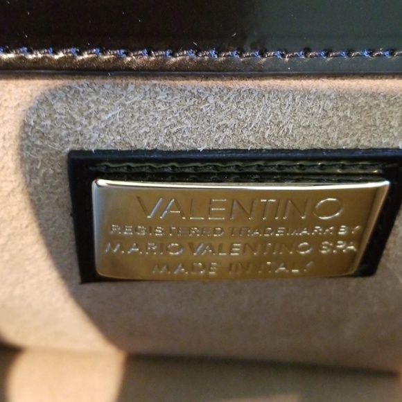 Mario Valentino Authentic Crossover. - Picture 6 of 7